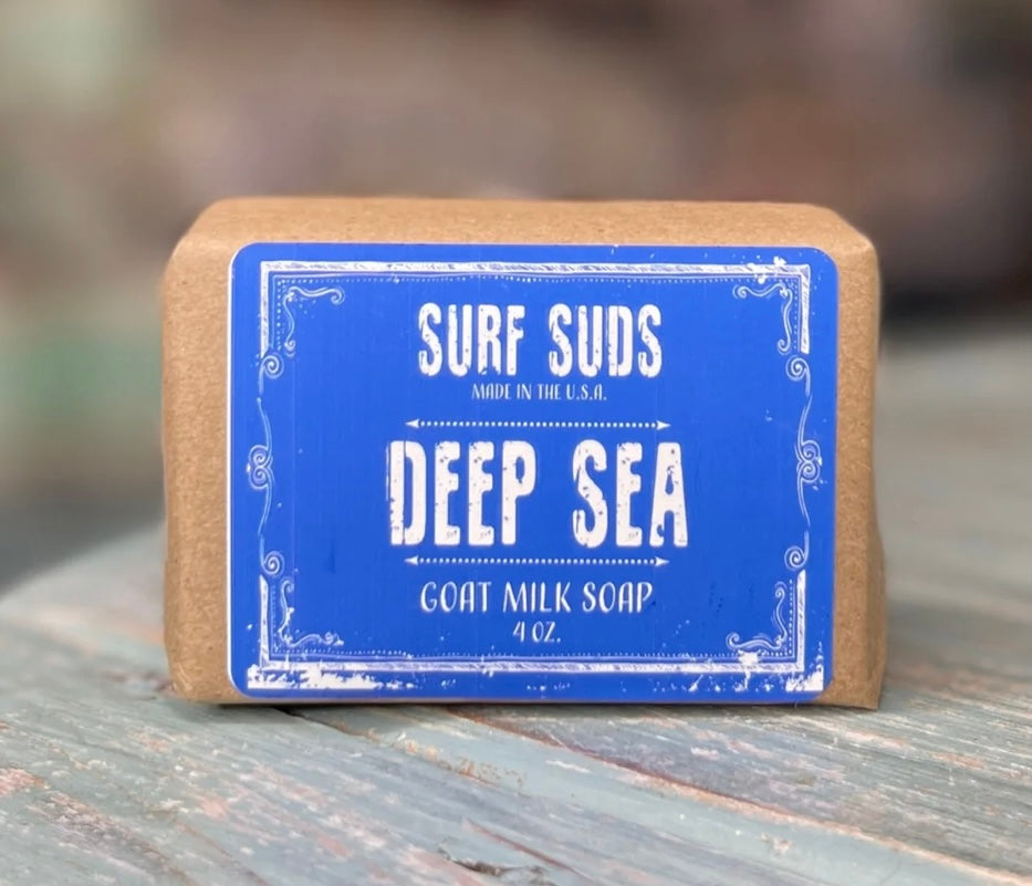 Surfs  up candle