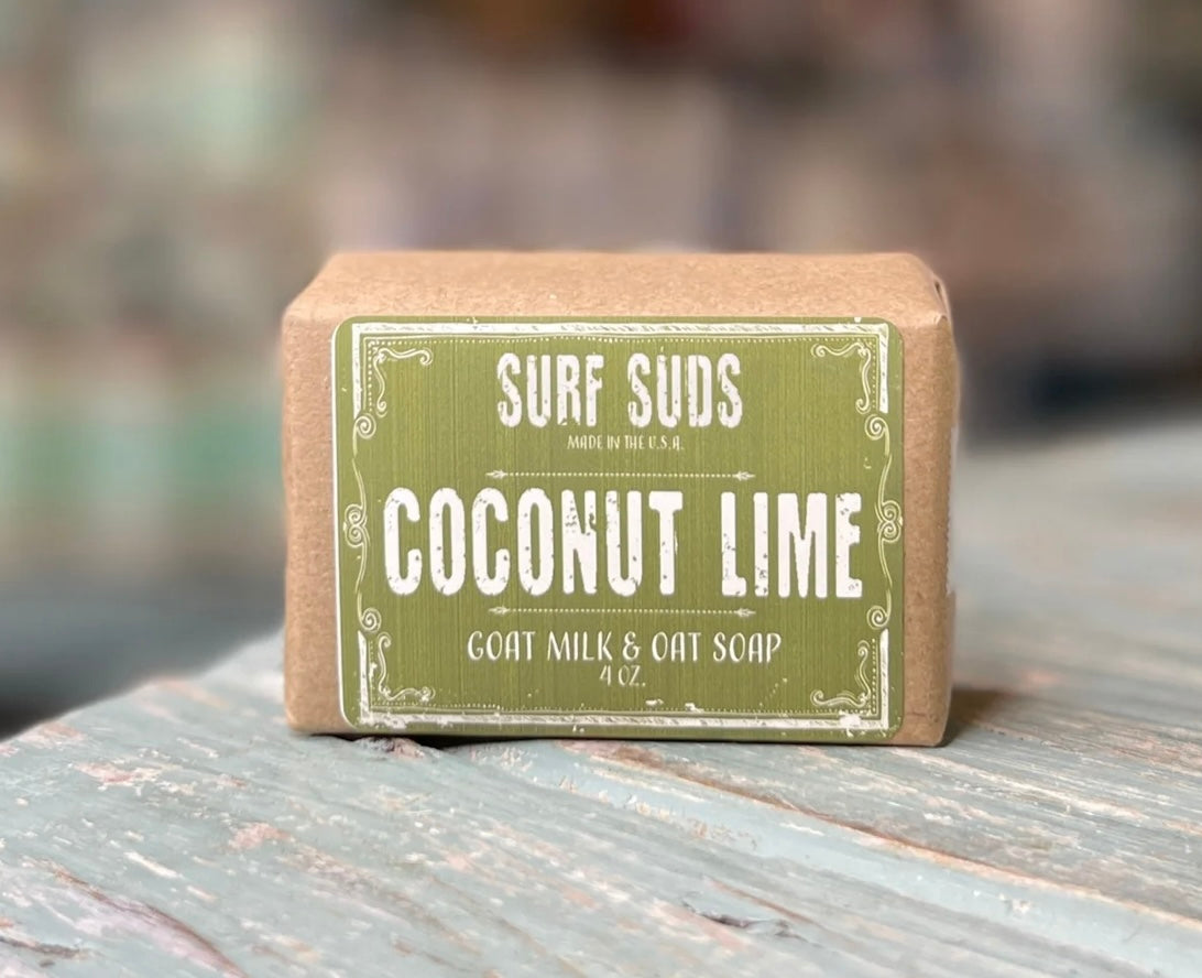 Surfs  up candle